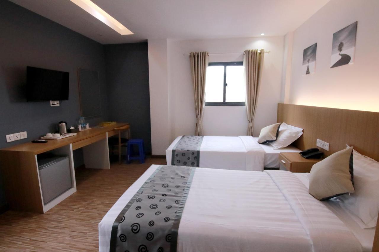 Botahtaung Hotel Rangun Zewnętrze zdjęcie